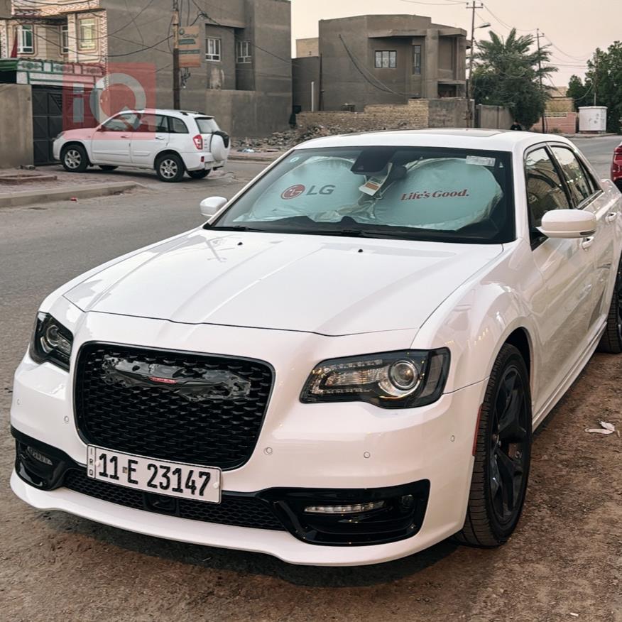کرایسلەر 300